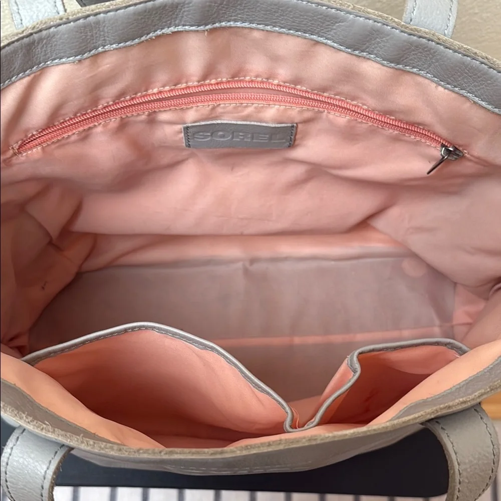 Sorel Women's Classic Beige Tote - Picture 3 of 3